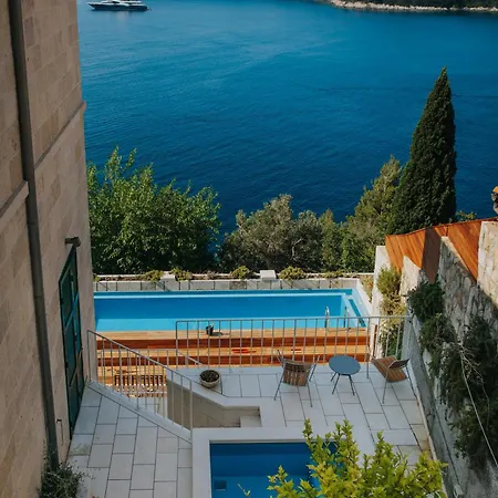 パオリーナ ヴィラ *