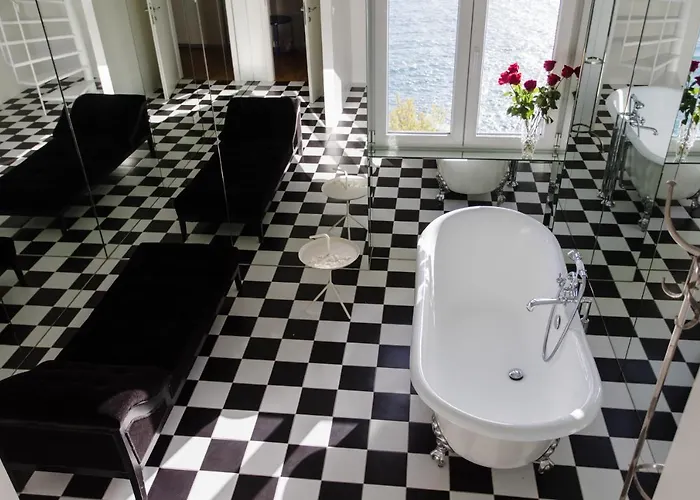 ヴィラ パオリーナ *