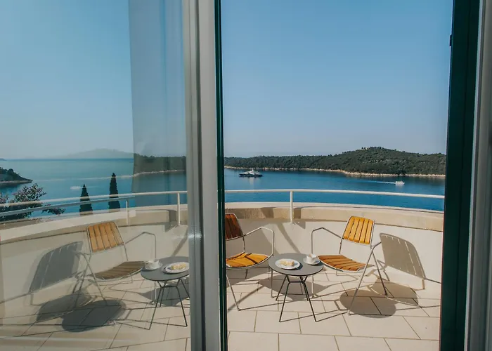 ヴィラ パオリーナ *